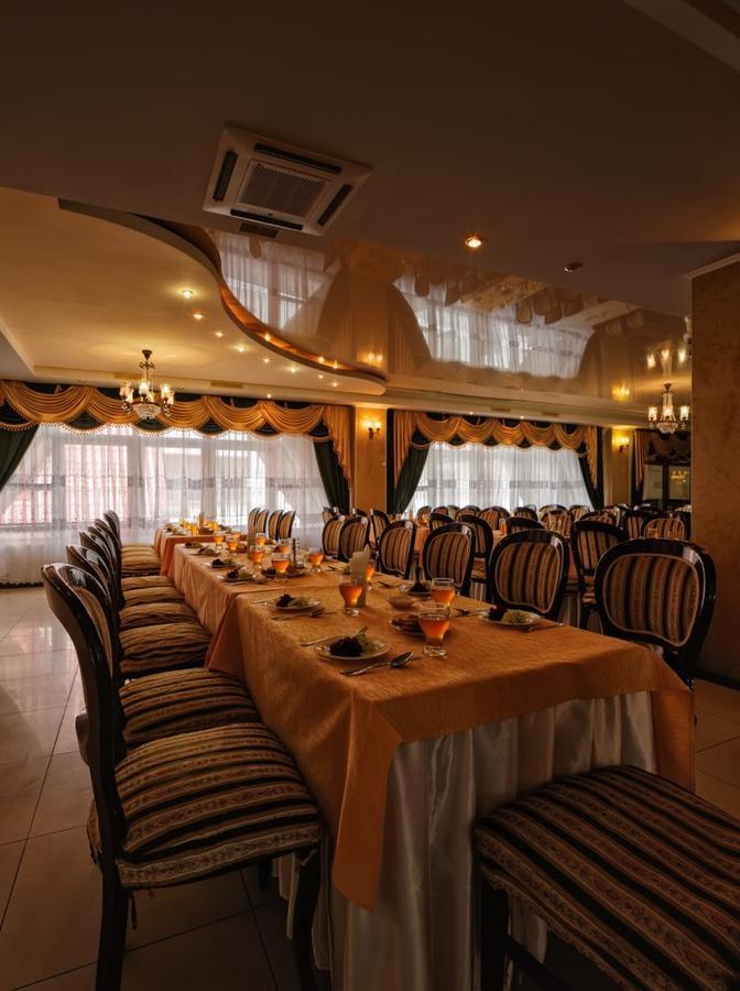 Karpaty Hotel Jaremcse Kültér fotó